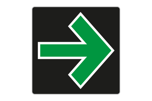 Ein grüner Pfeil, der nach rechts zeigt, auf schwarzem Hintergrund 