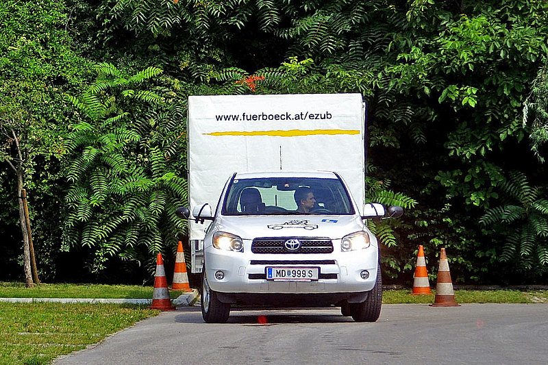 Gurt, Spiegel, Sitz  Fahrschule Fürböck