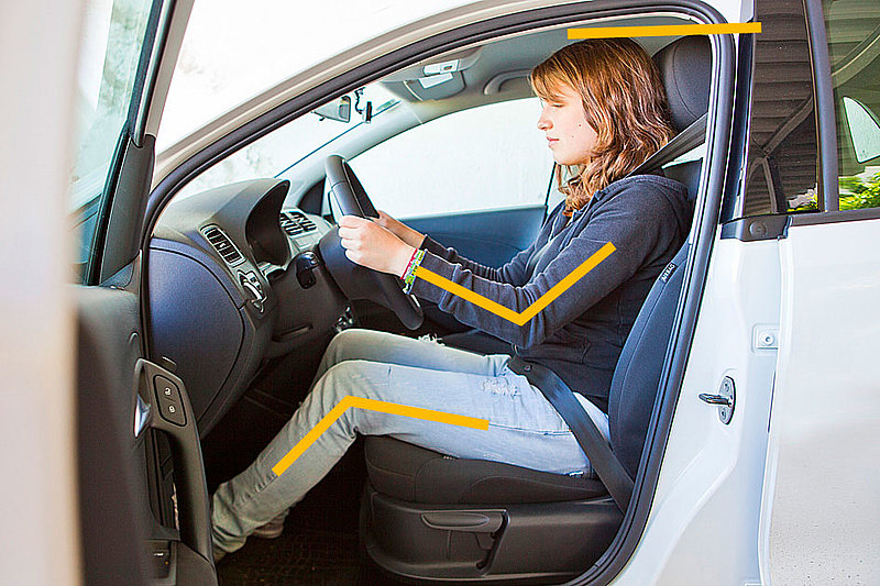 Ratgeber: Kopfstütze im Auto richtig einstellen